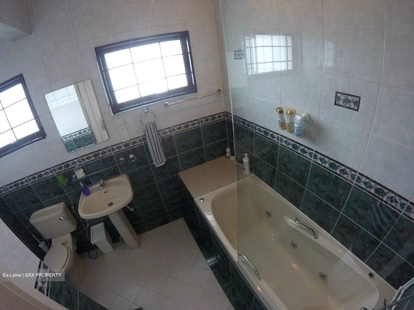 Jalan Tempua (D11), Semi-Detached #557131791